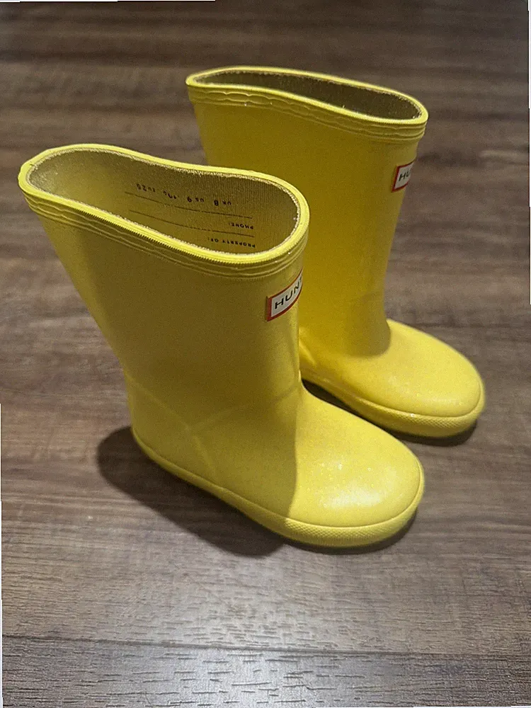 Hunter Toddler Girls Rain Boots Yellow Size 8 w/ Sparkle